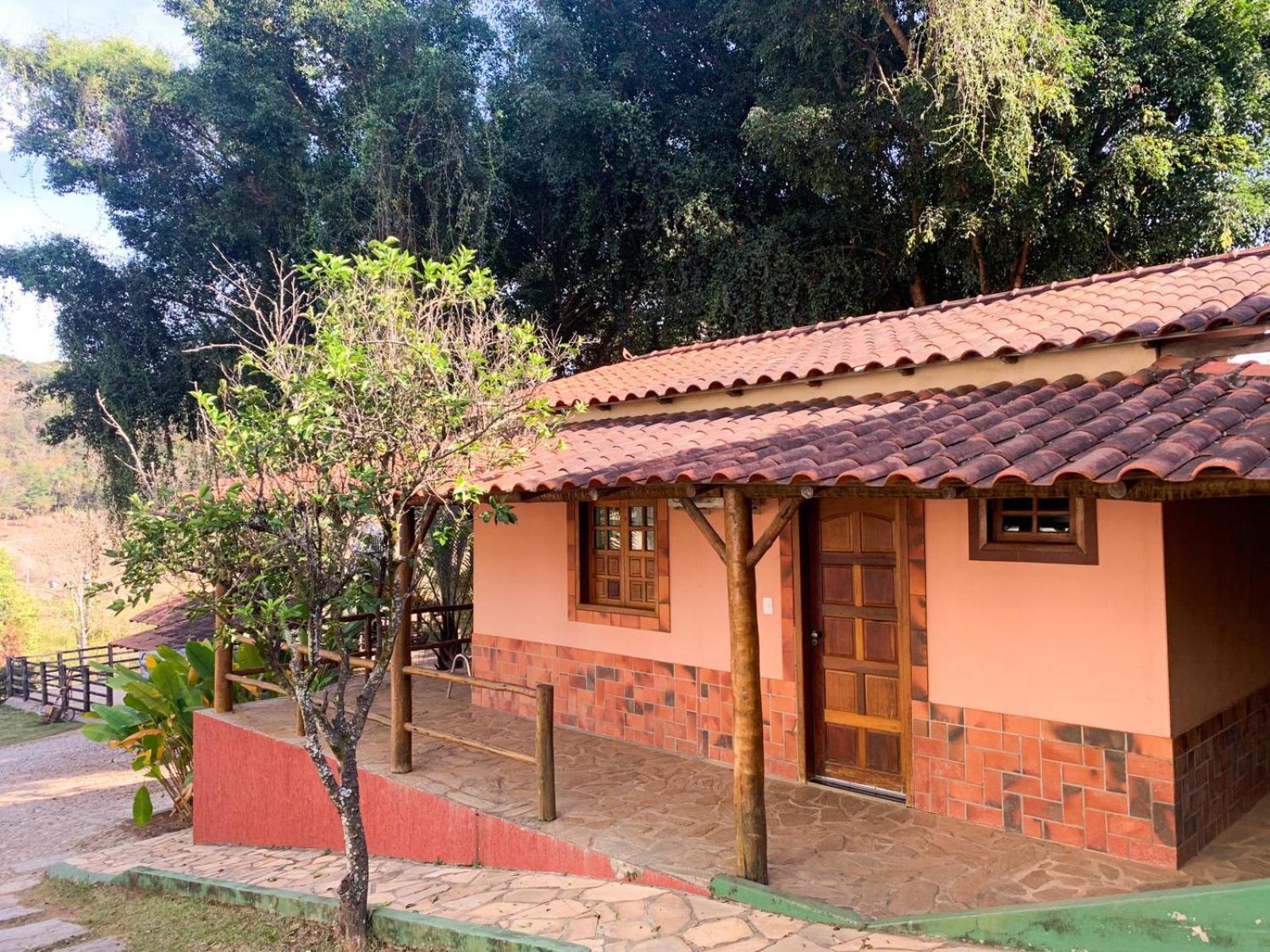 Hotel Fazenda Tucano Capim Branco Экстерьер фото
