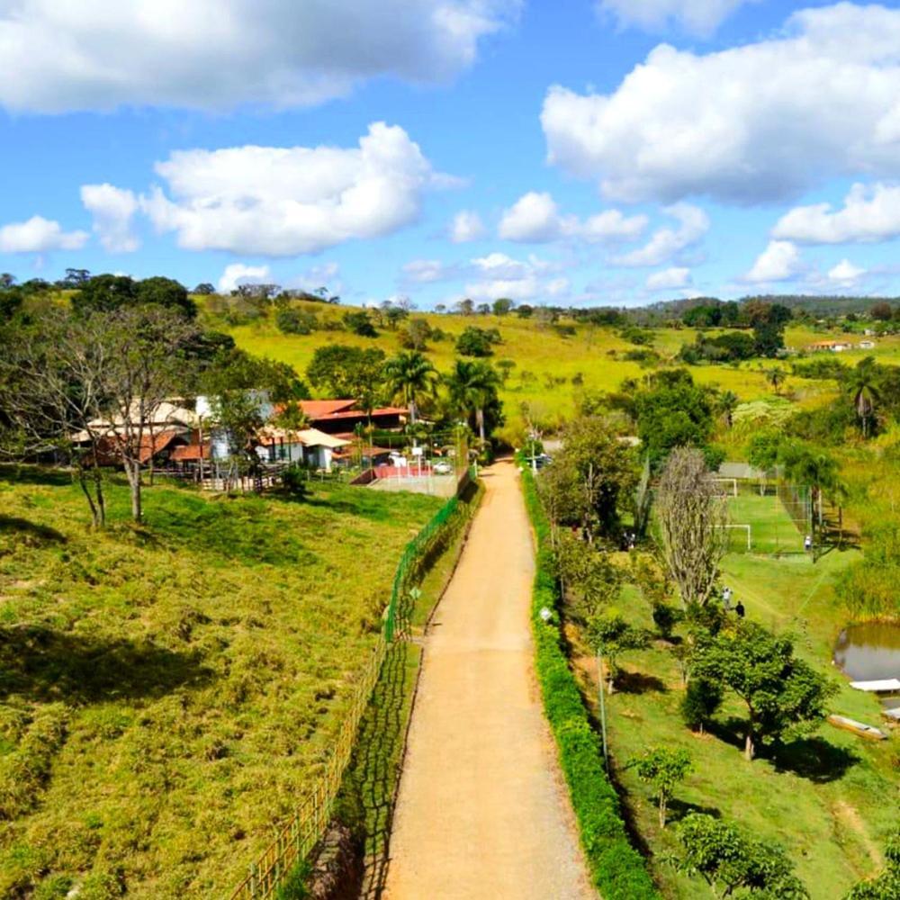 Hotel Fazenda Tucano Capim Branco Экстерьер фото