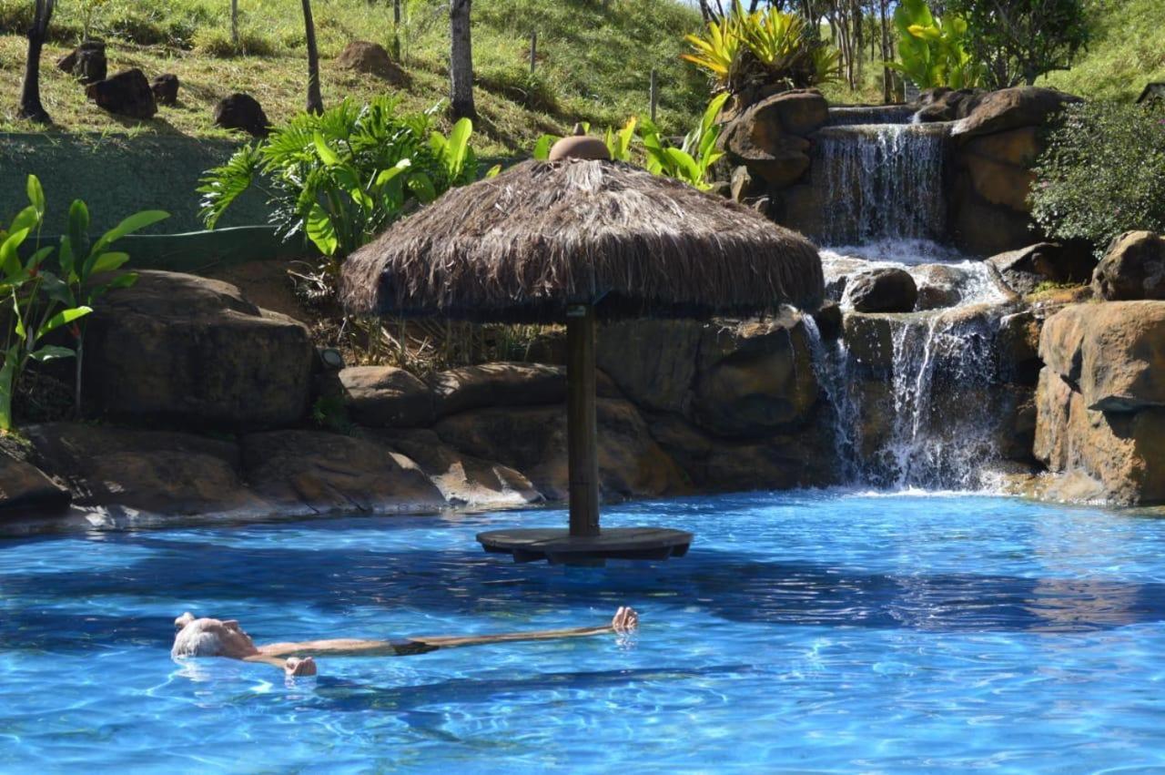 Hotel Fazenda Tucano Capim Branco Экстерьер фото